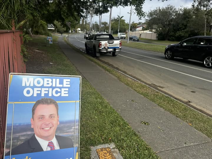 Community Roadside Helensvale 21 June 2025